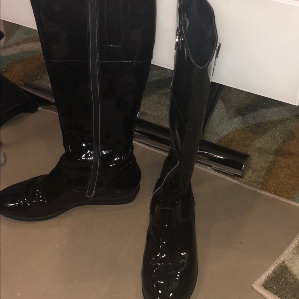 Rain boots